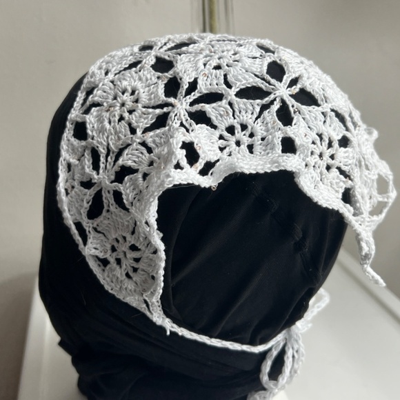 Hand made crochet triangle cotton bandana head scarf white w/silver tiny sequins main image 3